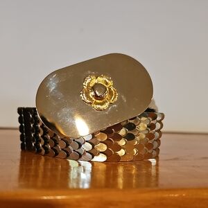 Gold Tone Floral Metal Belt